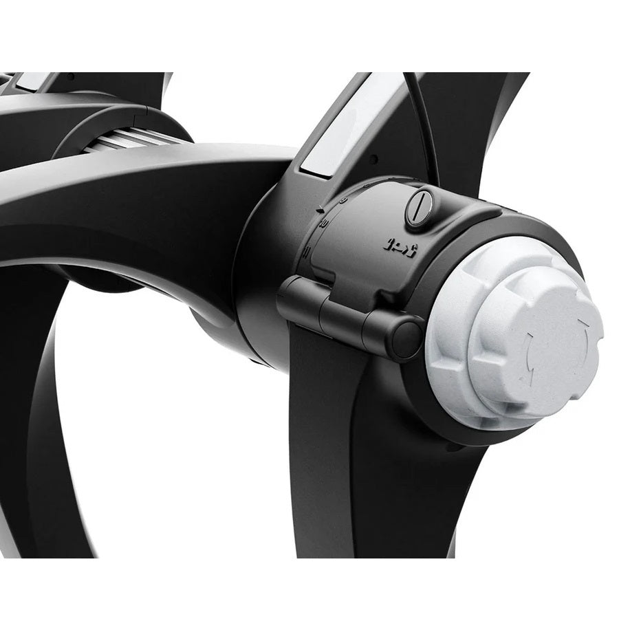 Thule Raceway Pro - 3 Bike rack showing adjustment dial.