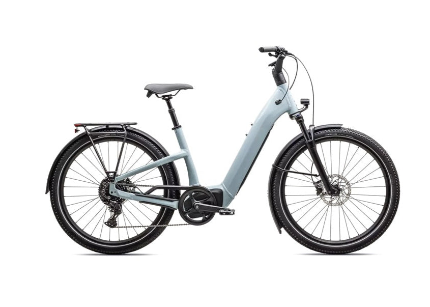 Specialized Turbo Como 4.0 shown in Gloss Seafoam / Silver Dust Reflective
